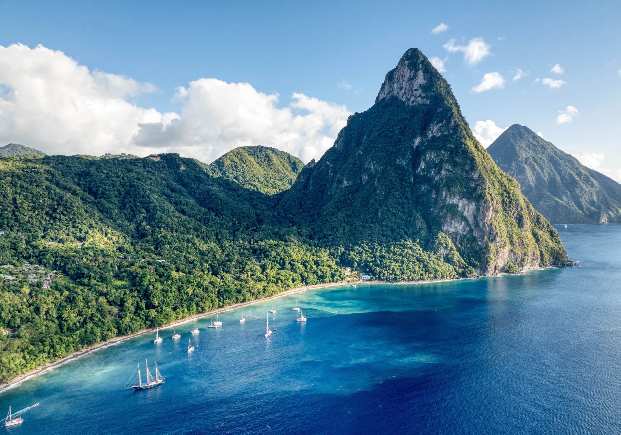 Lesser Antilles featuring St Lucia & Martinique